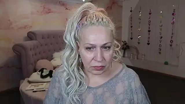 Penelope_Pinky from StripChat