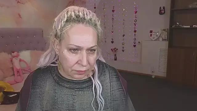 Penelope_Pinky from StripChat