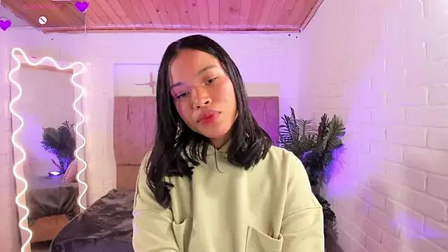 penelope_tay1 from StripChat