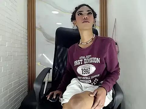 Penelopee_Rouse from StripChat