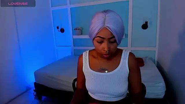 PenelopeKing9 from StripChat