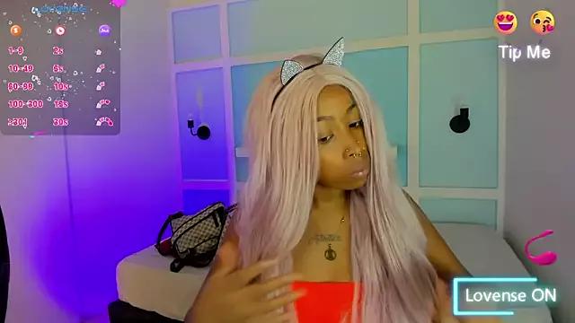 PenelopeKing9 from StripChat