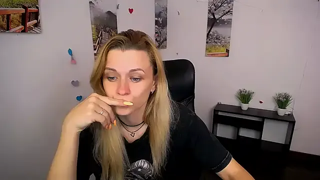 PeppyMia on StripChat 