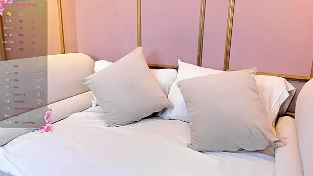 Try our streaming cams variety and talk on a personal level with our adorable girls streamers, showing off their bountiful shapes and dildos.