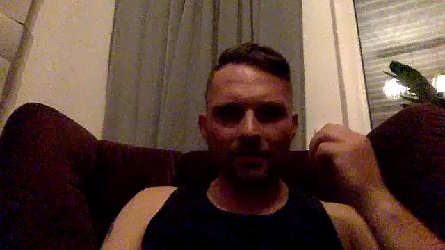 Perry_devot from StripChat