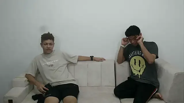 pervertssoulss from StripChat is Freechat