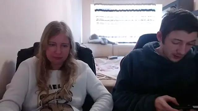 PeterAndJen from StripChat
