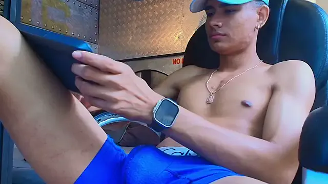 PeterSanders1 on StripChat 