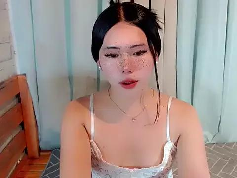 petite_paulax from StripChat is Freechat