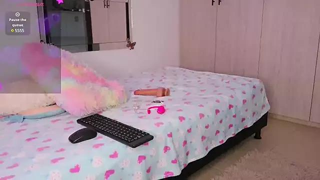 Try our streaming cams variety and talk on a personal level with our adorable girls streamers, showing off their bountiful shapes and dildos.