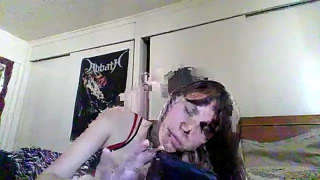 Petitedoll29 from StripChat