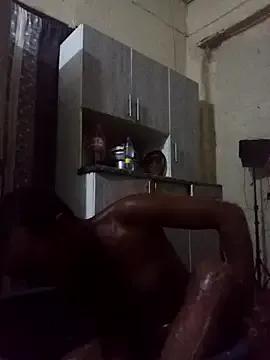 PetiteSquirtQueen from StripChat is Freechat