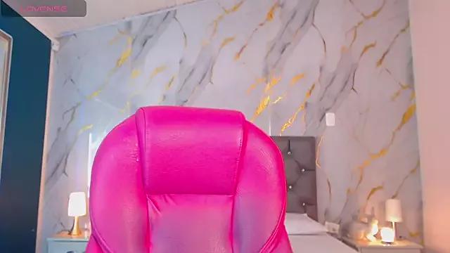 Try our streaming cams variety and talk on a personal level with our adorable girls streamers, showing off their bountiful shapes and dildos.