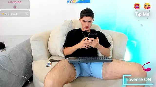 PhilipRich from StripChat is Freechat