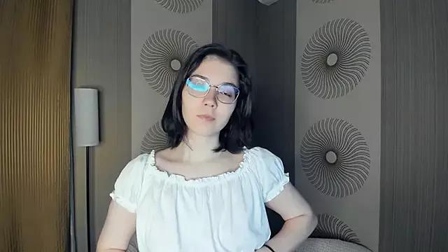 PhilomenaBoozer from StripChat is Freechat