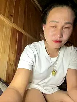 phungtiti from StripChat is Freechat