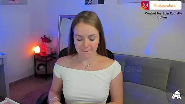 Piinkpandora from StripChat