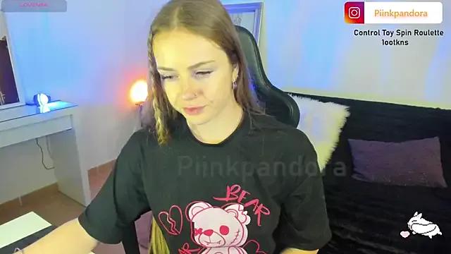 Piinkpandora from StripChat