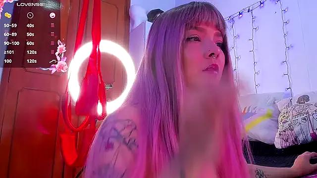 Try our streaming cams variety and talk on a personal level with our adorable girls streamers, showing off their bountiful shapes and dildos.