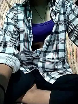 Pinkki-Age18 from StripChat is Freechat