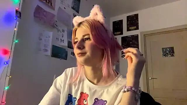 Try our streaming cams variety and talk on a personal level with our adorable girls streamers, showing off their bountiful shapes and dildos.