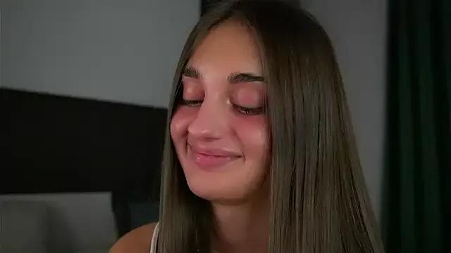 PiquingOgalala from StripChat is Freechat