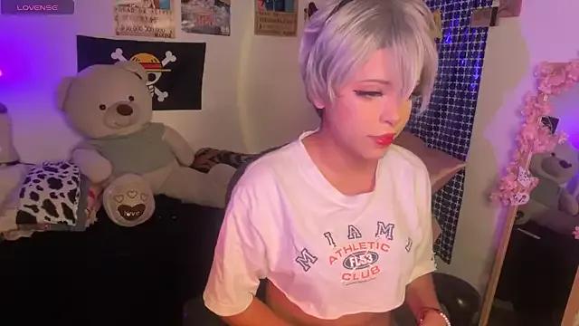 Try our streaming cams variety and talk on a personal level with our adorable girls streamers, showing off their bountiful shapes and dildos.