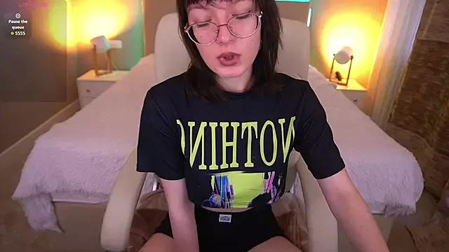 Pixie_Peachh from StripChat