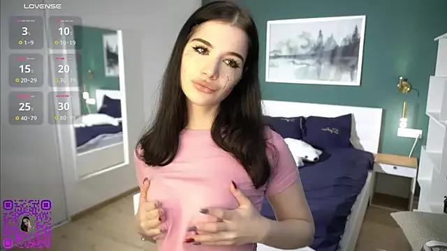 playful_minx from StripChat is Freechat