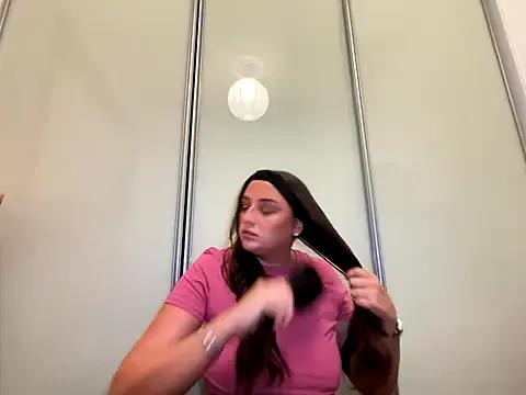 Try our streaming cams variety and talk on a personal level with our adorable girls streamers, showing off their bountiful shapes and dildos.