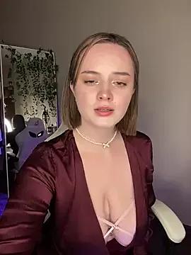 Pleasant_fun from StripChat is Freechat