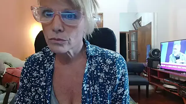 Polly23 from StripChat