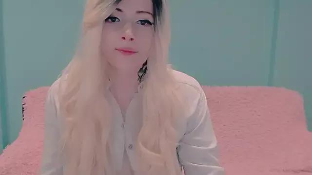 Try our streaming cams variety and talk on a personal level with our adorable girls streamers, showing off their bountiful shapes and dildos.