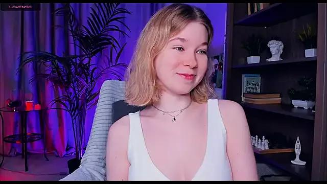 Try our streaming cams variety and talk on a personal level with our adorable girls streamers, showing off their bountiful shapes and dildos.