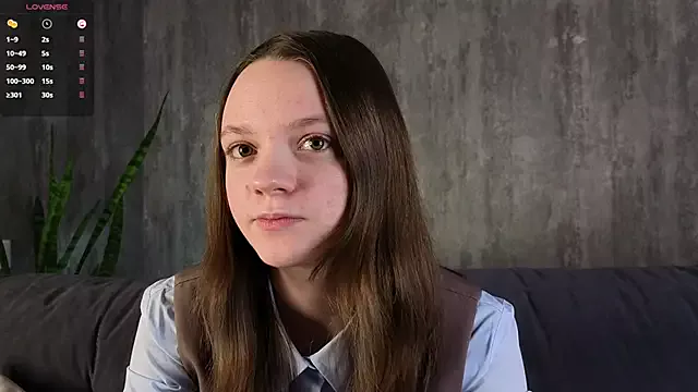 PollyHawkinson on StripChat 