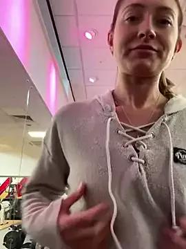 Pollypearson from StripChat