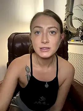 Pollypearson from StripChat