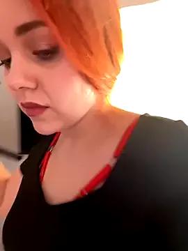 PollyVinice from StripChat