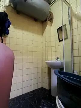 Polygamist from StripChat is Freechat