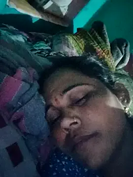 Pooja750 on StripChat 