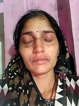 Pooja_shre on StripChat 