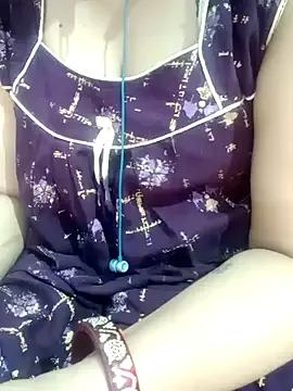 Poojadarlingg0 from StripChat