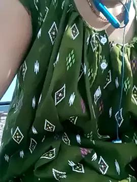 Poojadarlingg0 from StripChat