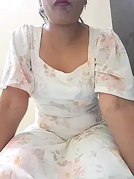 Poojashine from StripChat