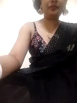 Poojashine from StripChat