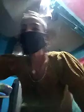 Poojashrma33 from StripChat