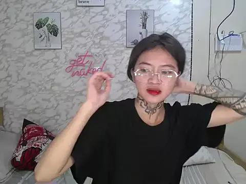 poor_pussy69 from StripChat is Freechat