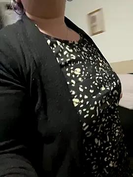 Popinasq from StripChat