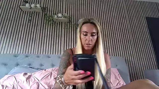 poppyinga1 from StripChat is Freechat