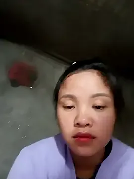 Pretty-haert from StripChat is Freechat